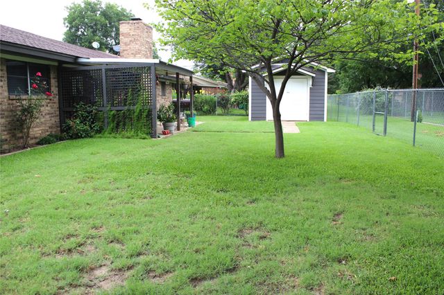 2610 Jasmine Street, Stephenville, TX 76401