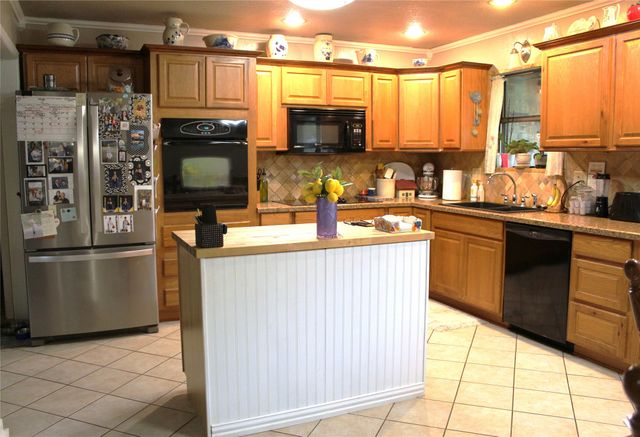 2610 Jasmine Street, Stephenville, TX 76401
