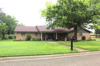 2610 Jasmine Street, Stephenville, TX 76401