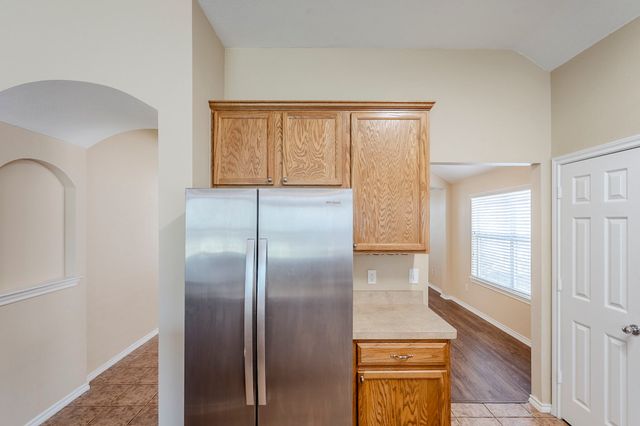 5700 Creekway Drive, Denton, TX 76226