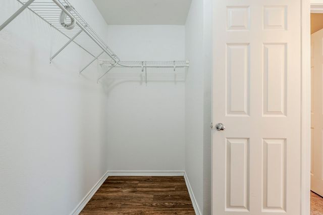 5700 Creekway Drive, Denton, TX 76226