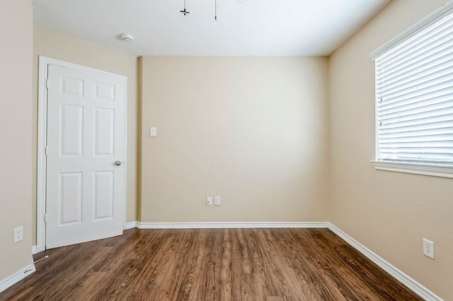 5700 Creekway Drive, Denton, TX 76226