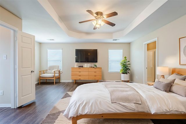 5700 Creekway Drive, Denton, TX 76226