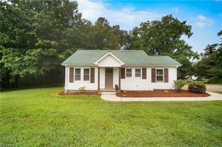 3803 West Center Street Extension, Lexington, NC 27295