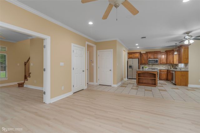 102 Dogwood South Lane, Haughton, LA 71037