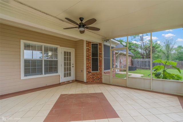 102 Dogwood South Lane, Haughton, LA 71037