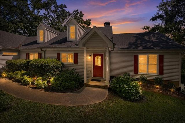 1015 Eagle Ridge Road, Dawsonville, GA 30534
