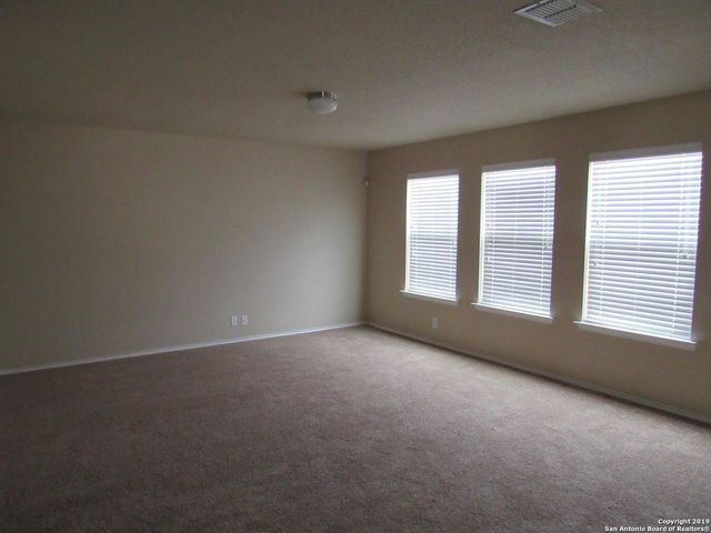 7002 Laguna Beach, Converse, TX 78109