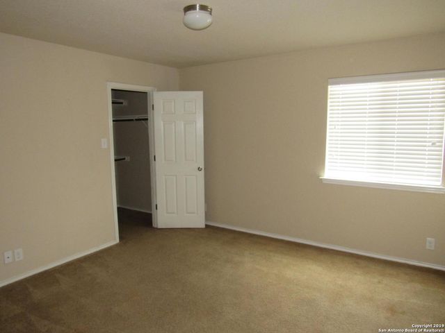 7002 Laguna Beach, Converse, TX 78109