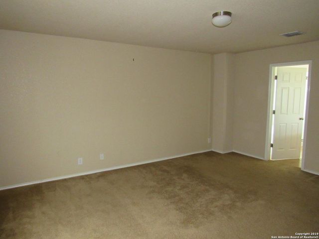 7002 Laguna Beach, Converse, TX 78109