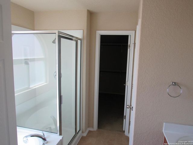 7002 Laguna Beach, Converse, TX 78109