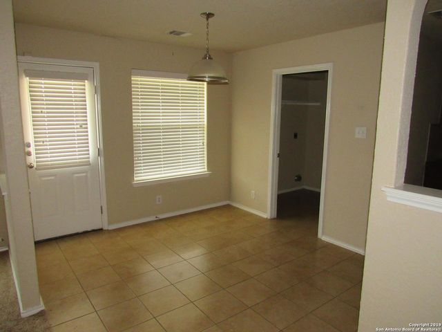 7002 Laguna Beach, Converse, TX 78109