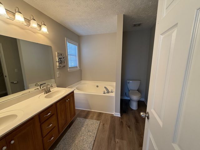 1540 Lews Ct, Murfreesboro, TN 37128