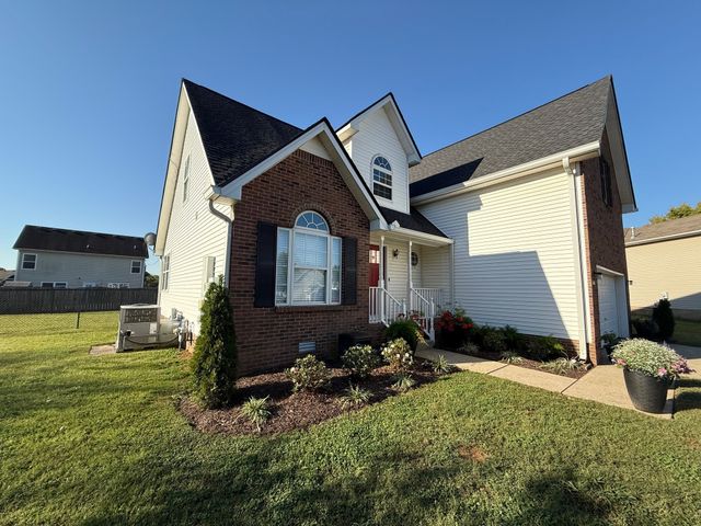 1540 Lews Ct, Murfreesboro, TN 37128
