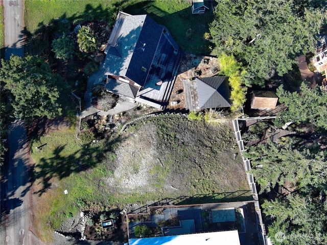 9999 P Street, Port Townsend, WA 98368