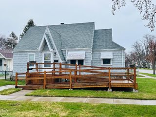 1503 Wall Street, Port Huron, MI 48060