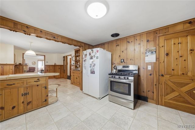 191 Lake Avenue, Lancaster, NY 14086