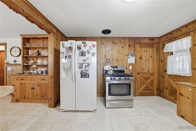 191 Lake Avenue, Lancaster, NY 14086