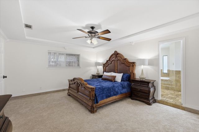2850 Creekwood Drive, Grapevine, TX 76051