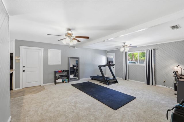 2850 Creekwood Drive, Grapevine, TX 76051