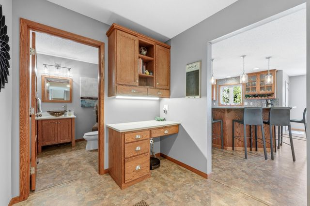 4208 66 Street S, Fargo, ND 58104