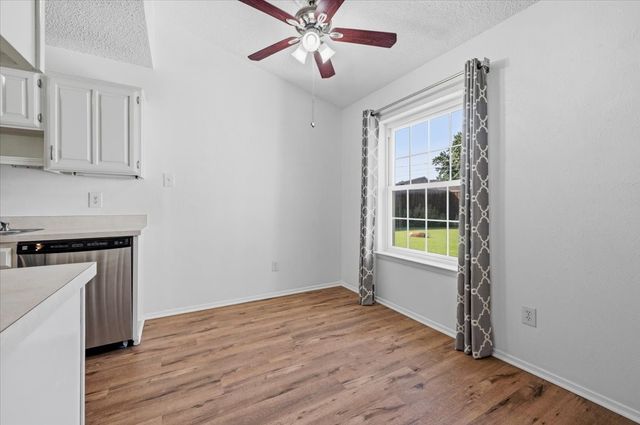 829 W Crossland Boulevard, Grand Prairie, TX 75052