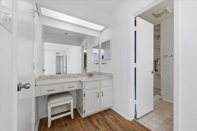 829 W Crossland Boulevard, Grand Prairie, TX 75052