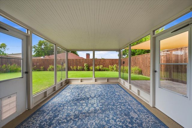 829 W Crossland Boulevard, Grand Prairie, TX 75052