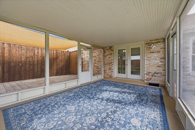 829 W Crossland Boulevard, Grand Prairie, TX 75052