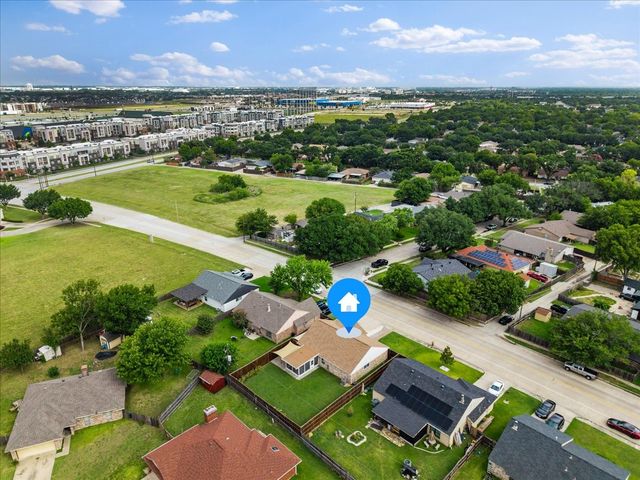 829 W Crossland Boulevard, Grand Prairie, TX 75052