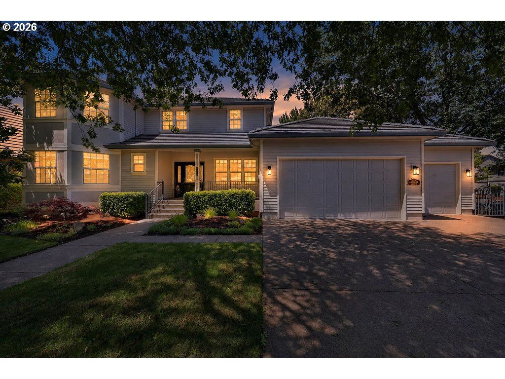 3471 LAKESIDE Dr, Eugene, OR 97401