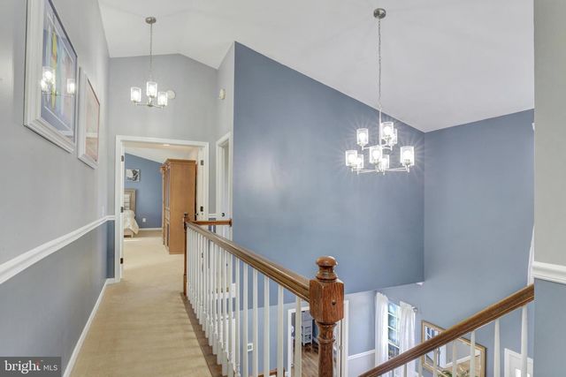 8591 SIGNAL HILL RD, Manassas, VA 20110