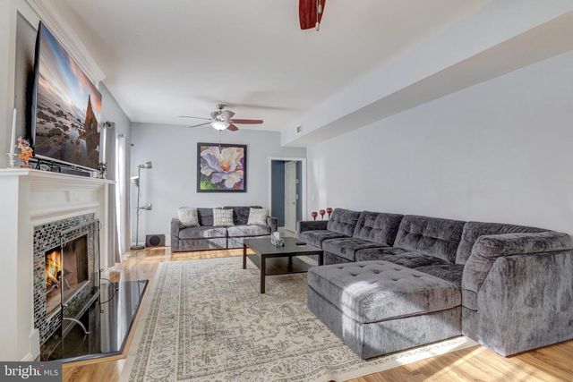 8591 SIGNAL HILL RD, Manassas, VA 20110