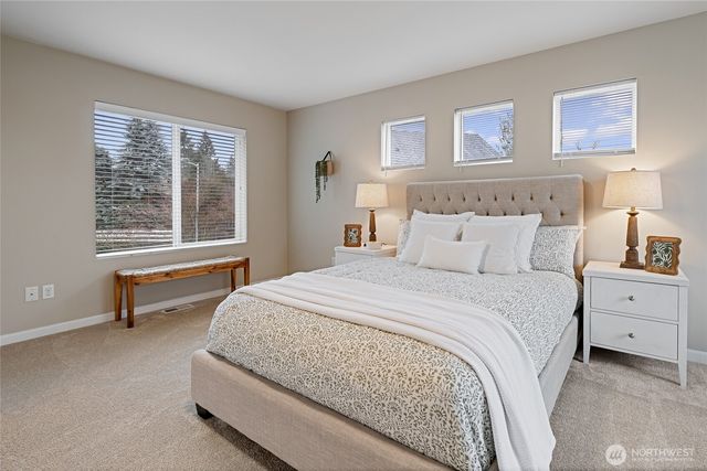 1016 207th Place SW, Lynnwood, WA 98036