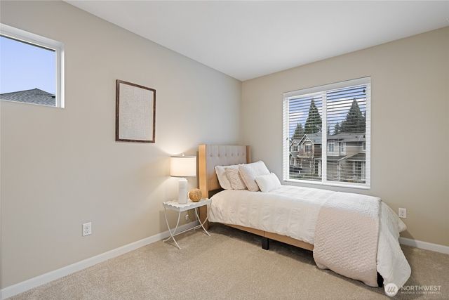 1016 207th Place SW, Lynnwood, WA 98036