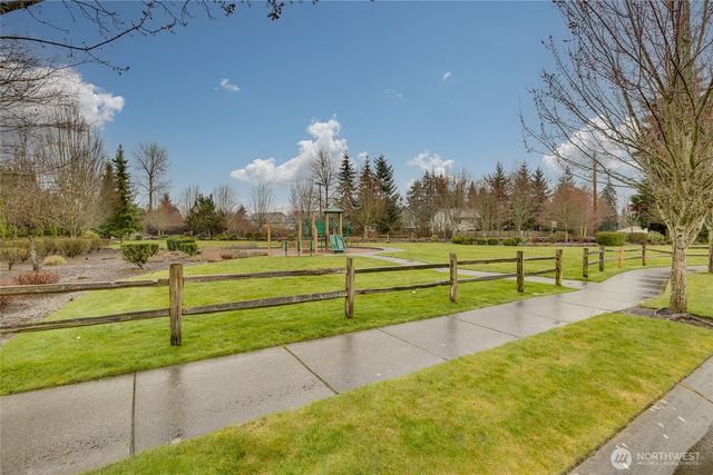 1016 207th Place SW, Lynnwood, WA 98036