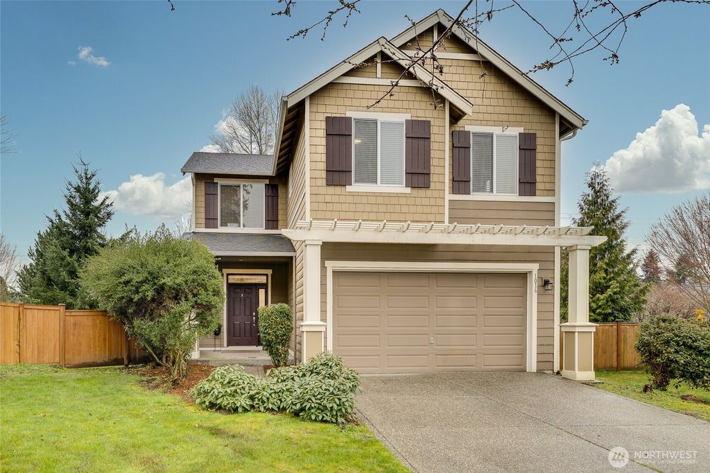1016 207th Place SW, Lynnwood, WA 98036