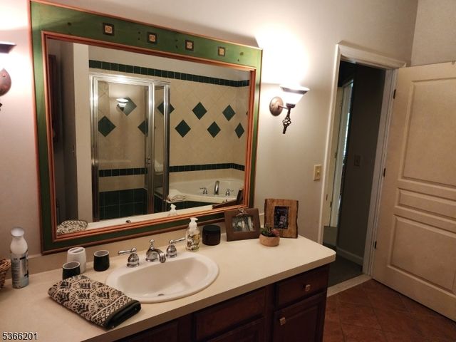1 Maple Cres 13, Vernon Twp., NJ 07462