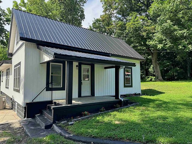 305 E Jefferson Street, Edwardsport, IN 47528