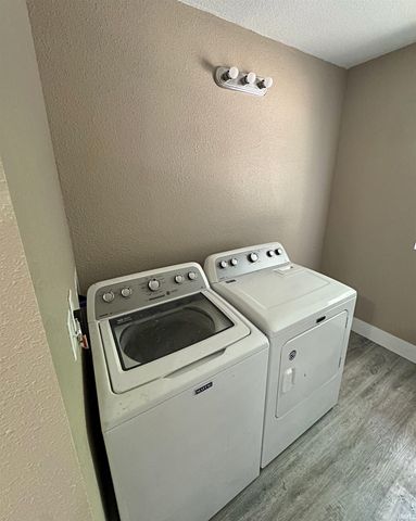 305 E Jefferson Street, Edwardsport, IN 47528