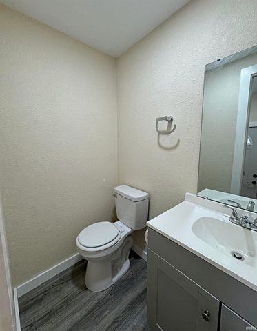 305 E Jefferson Street, Edwardsport, IN 47528