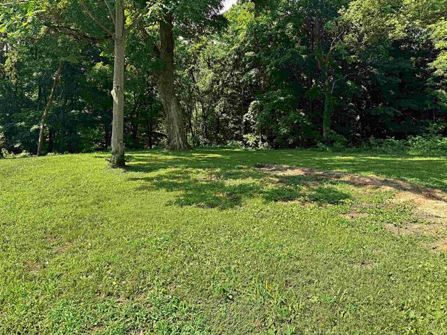 305 E Jefferson Street, Edwardsport, IN 47528