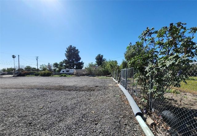 1940 Short, San Bernardino, CA 92407