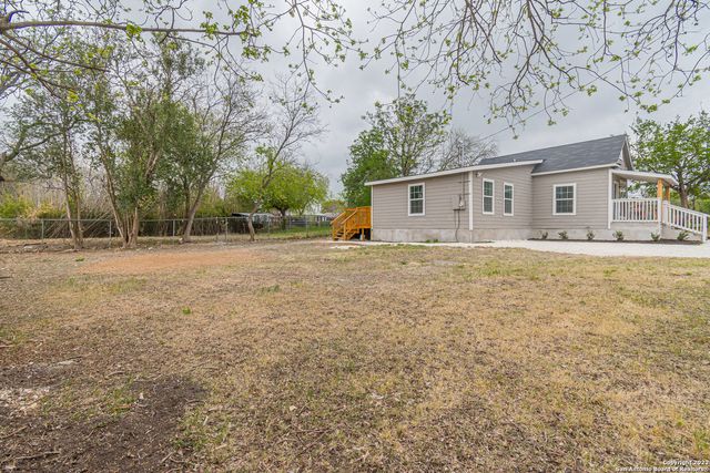 324 Bargas St, San Antonio, TX 78210