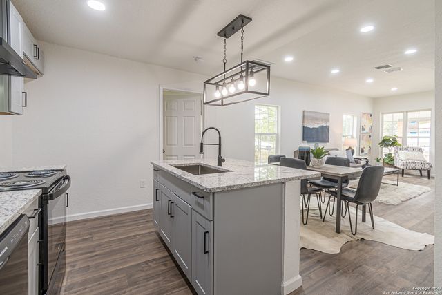 324 Bargas St, San Antonio, TX 78210