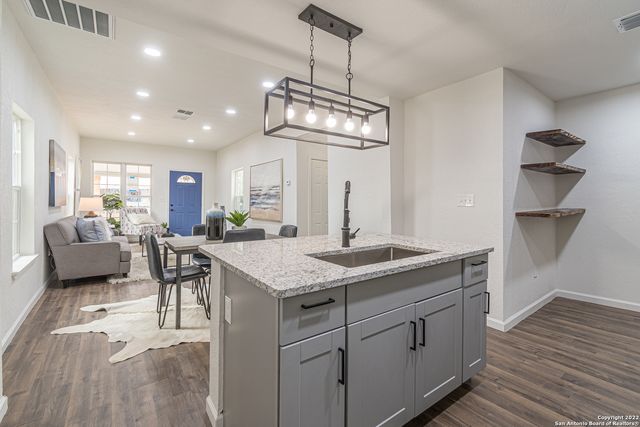 324 Bargas St, San Antonio, TX 78210