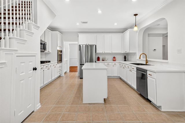 9515 Sotherloch Lake Drive, Spring, TX 77379
