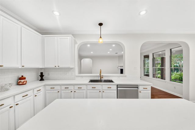 9515 Sotherloch Lake Drive, Spring, TX 77379