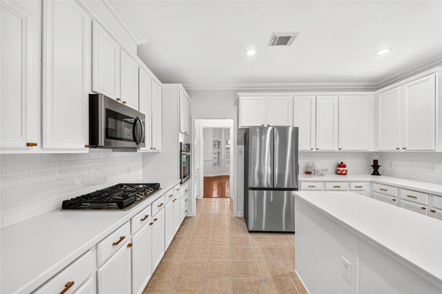 9515 Sotherloch Lake Drive, Spring, TX 77379