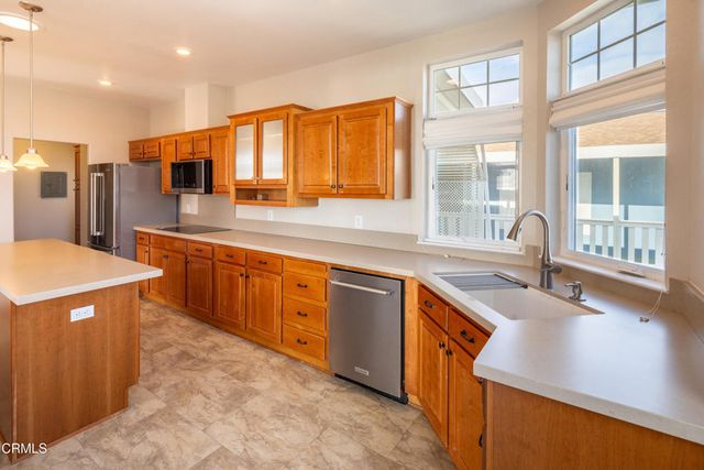 5540 W 5th Street 180, Oxnard, CA 93035